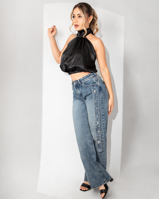 Jean straight gris con correa vertical - vista frontal