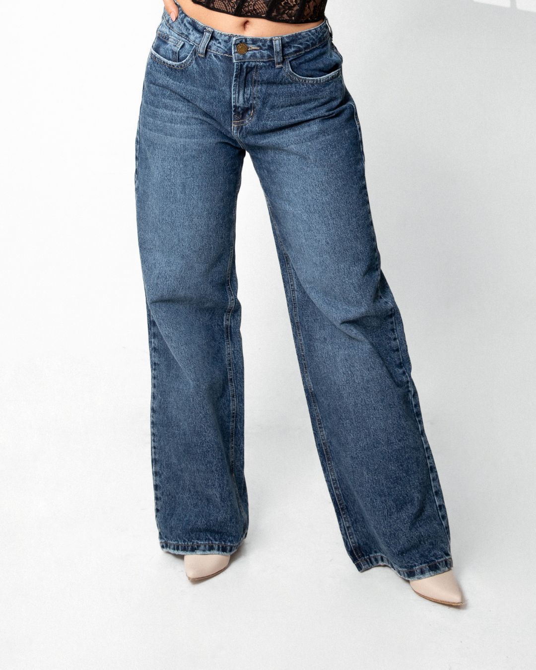Jean straight azul medio - vista lateral